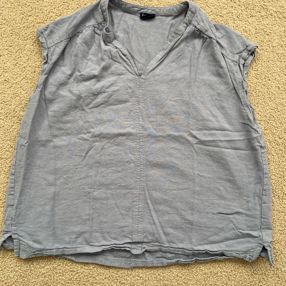 Splendid Light Gray V-Neck Relaxed Tank